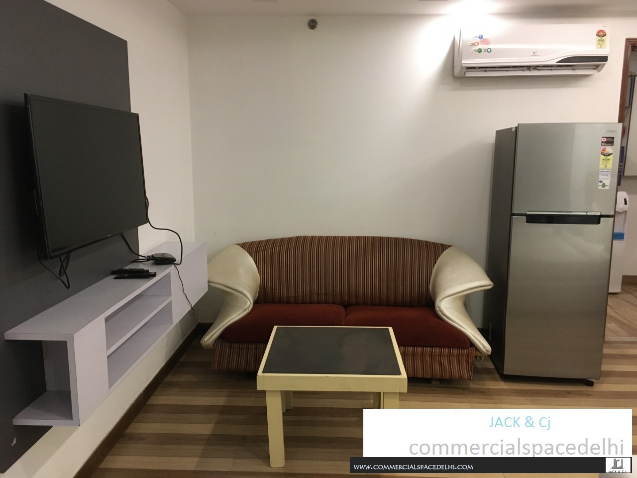 South Delhi Studio Service Apartment